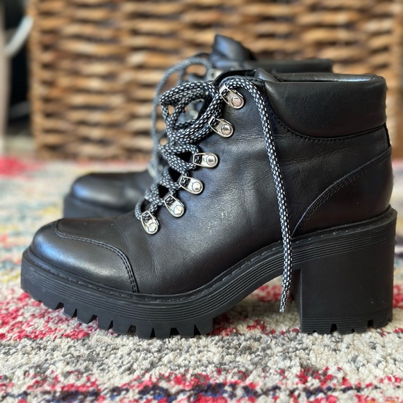 Ankle boots - Picture 2 of 5